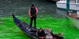 Greta desata el caos en Venecia: expulsada tras convertir el Gran Canal en un “experimento climático”