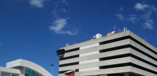 España activa protocolos diplomáticos de urgencia ante la creciente alarma internacional por Venezuela