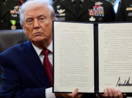 Trump firma orden ejecutiva que clasifica al fentanilo como «arma de destrucción masiva»