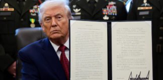 Trump firma orden ejecutiva que clasifica al fentanilo como «arma de destrucción masiva»