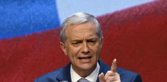 Kast fija postura sobre Venezuela y respalda eventual intervención internacional