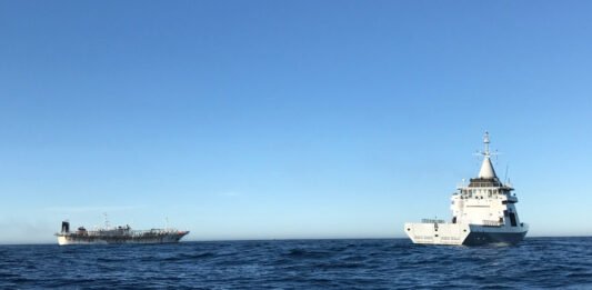 Saqueo y depredación pesquera China con 380 barcos es expuesta por la Armada Argentina