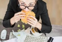 Demanda a su prometida tras medio año de convivencia por «comer mucho y trabajar poco»