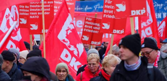 Banco alemán cierra cuentas del Partido Comunista por nexos financieros con el régimen cubano