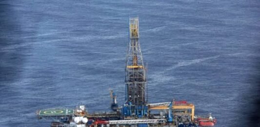 Petrolera rusa anuncia su retiro definitivo de Venezuela por sanciones internacionales