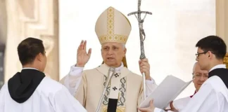 La revista Vogue incluye al Papa León XIV en su lista de mejores vestidos de 2025