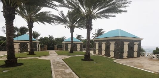 Los demócratas publican imágenes inéditas de la isla privada de Jeffrey Epstein