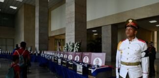 Llegan a Cuba los restos de 32 mercenarios cubanos caídos tras la intervención estadounidense en Venezuela