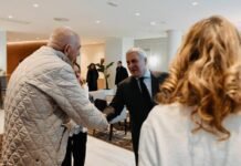 Meloni recibe en el aeropuerto de Roma a prisioneros excarcelados en Venezuela