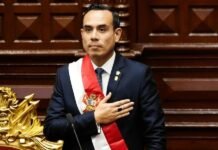 Congreso de Perú destituye al presidente José Jerí tan solo cuatro meses después de ponerlo a cargo del país