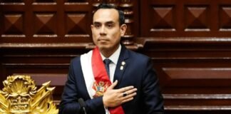 Congreso de Perú destituye al presidente José Jerí tan solo cuatro meses después de ponerlo a cargo del país