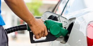 Petróleo superó los 100 dólares por Barril tras el cierre del estrecho de Ormuz por Irán