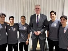 ¡Sin hijab! Futbolistas iraníes se reúnen con el Primer Ministro australiano quien les confirma asilo