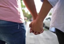 Francia detiene a menor de 15 años que planeaba ataques contra judíos y homosexuales