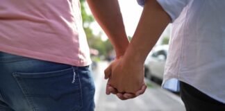 Francia detiene a menor de 15 años que planeaba ataques contra judíos y homosexuales