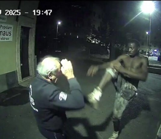Voluntario de 85 años queda al borde de la muerte tras brutal agresión de inmigrante nigeriano en Italia