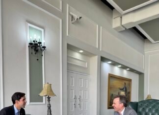 Washington mueve ficha en Venezuela: John Barrett aterriza con el plan de Donald Trump para impulsar la transición”