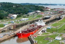 Crisis en Ormuz dispara tarifas en canal de Panamá de hasta 4 millones de dólares