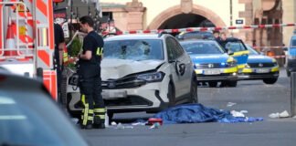 TRAGEDIA EN ALEMANIA: AUTO EMBISTE A MULTITUD EN LEIPZIG Y DEJA AL MENOS DOS MUERTOS