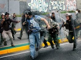 Ipys Venezuela: Ocho de cada 10 periodistas cambiaron su forma de informar por miedo