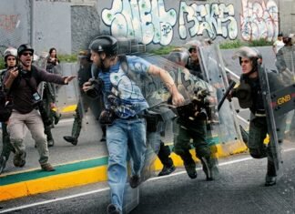 Ipys Venezuela: Ocho de cada 10 periodistas cambiaron su forma de informar por miedo