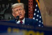 «¿Quieren quitarte todo?» Trump explica cómo el comunismo se devora a los países