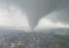 Ascienden a 11 los muertos tras devastadores tornados en el centro de China