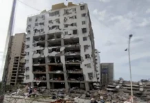 Aún sigue la maquinaria enviada por El Salvador trabajando en la remoción de escombros en Venezuela