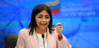No han terminado de resolver el desastre de terremotos en el país, y el “interinato de Delcy” ofrece ayuda a Colombia tras terremoto