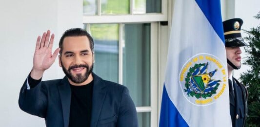 Bukele envía ayuda a Colombia tras terremoto: “Dios bendice al dador alegre”