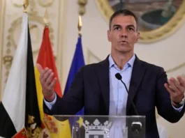 España: implacable con 150 ml de champú, desbordada ante la crisis migratoria en Ceuta
