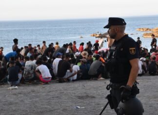 CEUTA: Trabajadora de aseo urbano estalla contra Sánchez.