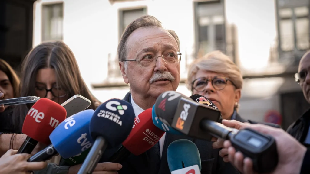 La imagen actual no tiene texto alternativo. El nombre del archivo es: el-presidente-de-ceuta-juan-vivas-16-9-aspect-ratio-default-0_da39.webp